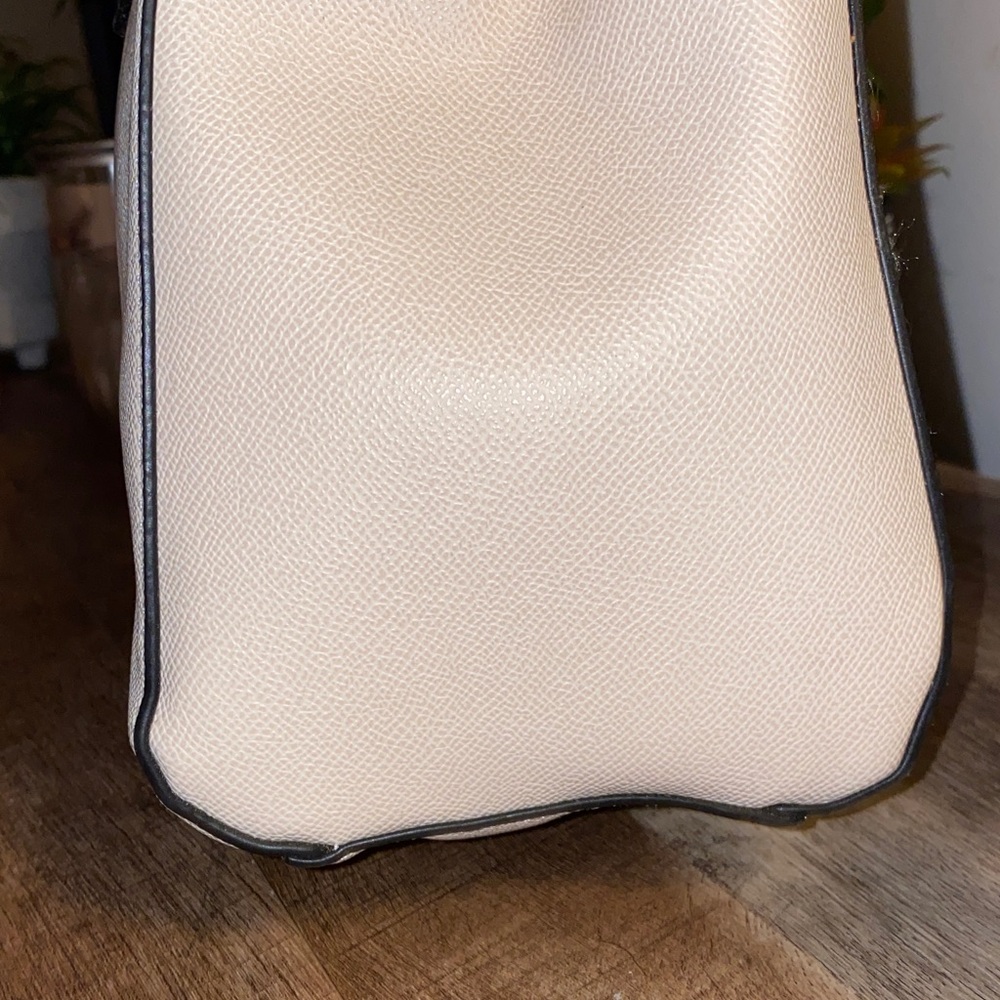 NWT!! London Fog Large Maille Tote Shoulder Bag 100th Anniversary Cream Caviar - Picture 5 of 14